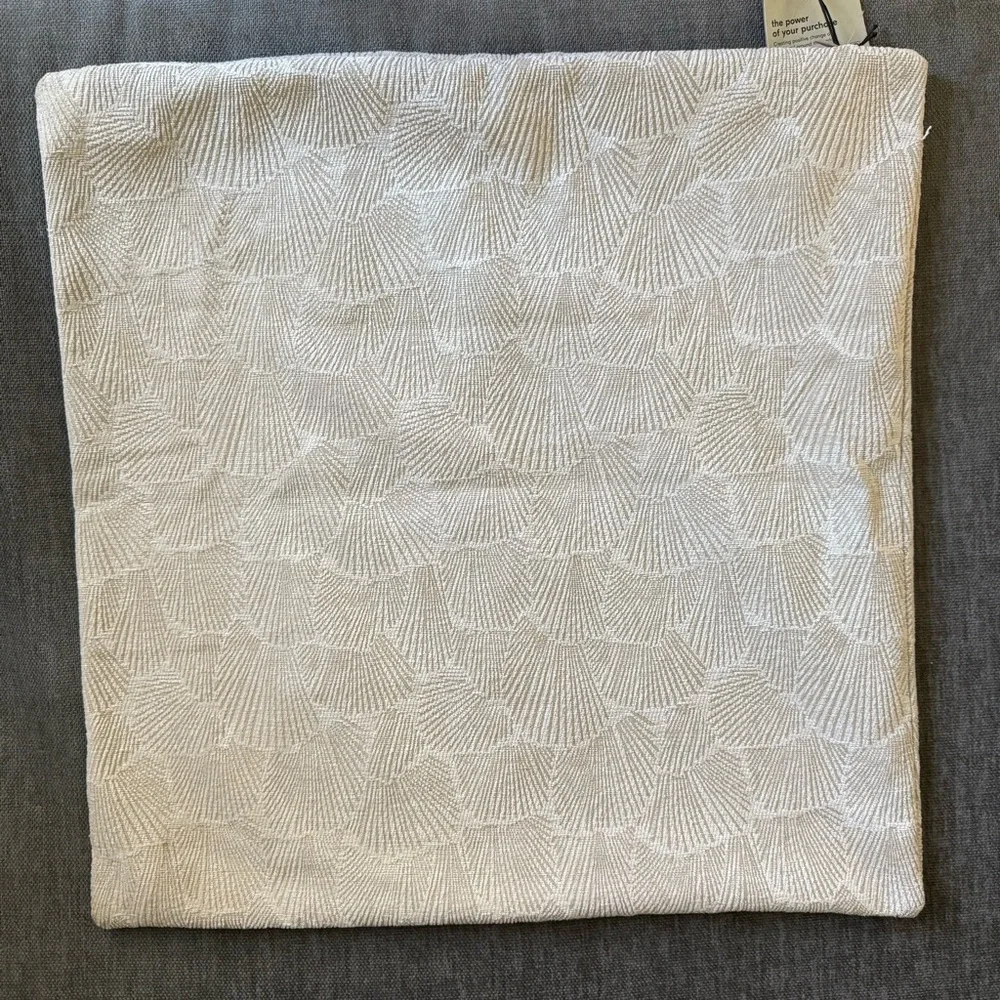 🆕 West Elm Deco Shells Pillow Cover